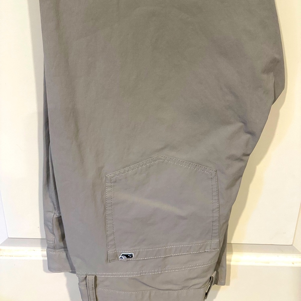 Vineyard Vines Performance Pants - 40 X 32
Khaki